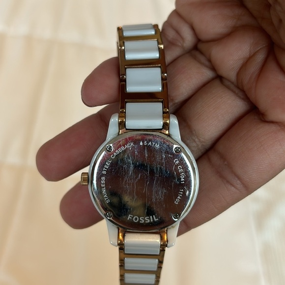 FOSSIL - Rose Gold and white watch - Picture 4 of 6